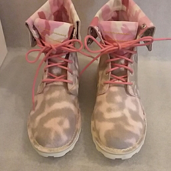 pink caterpillar boots